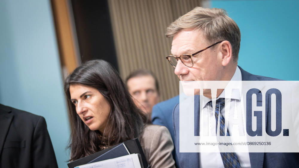 Foreign Minister Johann Wadephul at the Konrad Adenauer House, with Serap Güler, Minister of State at the Federal Ministry of Foreign Affairs, during the CDU Germany Executive Committee Retreat in Berlin, October 2026, Berlin, Berlin, Germany, Konrad Adenauer House