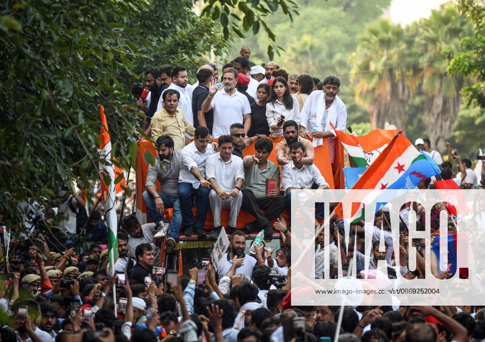 INDIA bloc leaders call for a march towards the Supreme Court New Delhi, Oct 12 (ANI): Lok Sabha LoP Rahul Gandhi with RJD leader Tejashwi Yadav, Karnataka Chief Minister DK Shivakumar and others during the INDIA bloc s protest march towards the Supreme Court against Chief Election Commissioner Gyanesh Kumar, in New Delhi on Monday. Congress MP Deepender Singh Hooda also present. New Delhi Delhi India