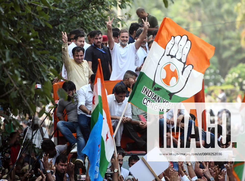 INDIA bloc leaders call for a march towards the Supreme Court New Delhi, Oct 12 (ANI): Lok Sabha LoP Rahul Gandhi with RJD leader Tejashwi Yadav, Karnataka Chief Minister DK Shivakumar and others during the INDIA bloc s protest march towards the Supreme Court against Chief Election Commissioner Gyanesh Kumar, in New Delhi on Monday. Congress MP Deepender Singh Hooda also present. New Delhi Delhi India
