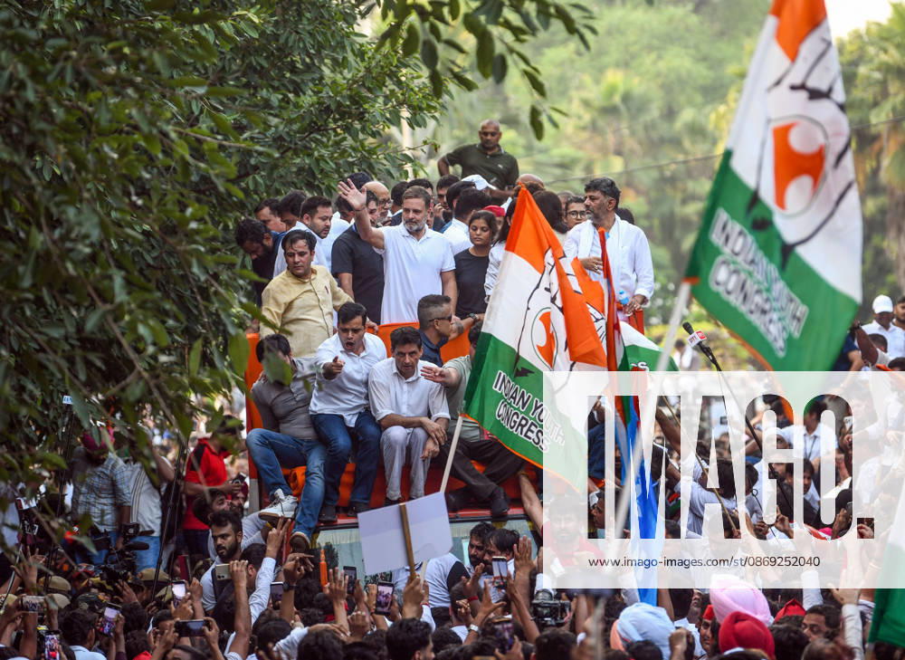INDIA bloc leaders call for a march towards the Supreme Court New Delhi, Oct 12 (ANI): Lok Sabha LoP Rahul Gandhi with RJD leader Tejashwi Yadav, Karnataka Chief Minister DK Shivakumar and others during the INDIA bloc s protest march towards the Supreme Court against Chief Election Commissioner Gyanesh Kumar, in New Delhi on Monday. Congress MP Deepender Singh Hooda also present. New Delhi Delhi India