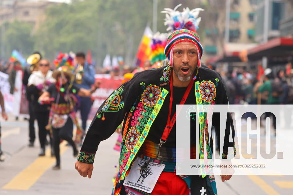 The assembly of indigenous organizations calls for a march: Indigenous Peoples in Resistance for Autonomy and Demilitarization. Jonnathan Oyarzun Aton Chile, Santiago, Chile Aton 1198916