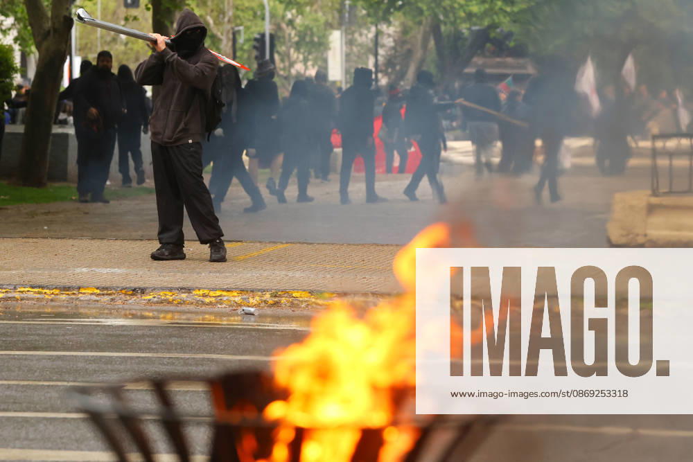 The assembly of indigenous organizations calls for a march: Indigenous Peoples in Resistance for Autonomy and Demilitarization. Jonnathan Oyarzun Aton Chile, Santiago, Chile Aton 1198931