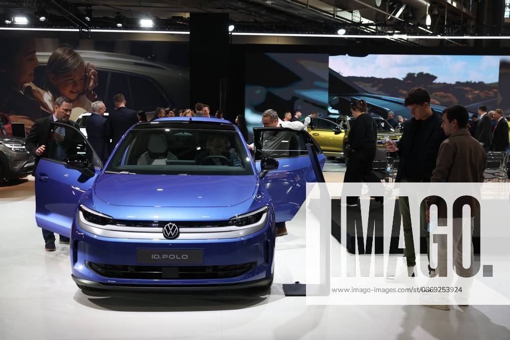 PARIS AUTO SHOW PHOTO PQR LE PARISIEN Le Parisien Arnaud Journois PARIS 10 12 2026 Paris, October 12, 2026 Mondial de l2026 Volkswagen ID. POLO Photo by Le Parisien’s Arnaud Journois at the Paris Motor Show in Paris, France, on October 12, 2026 PARIS 75 France