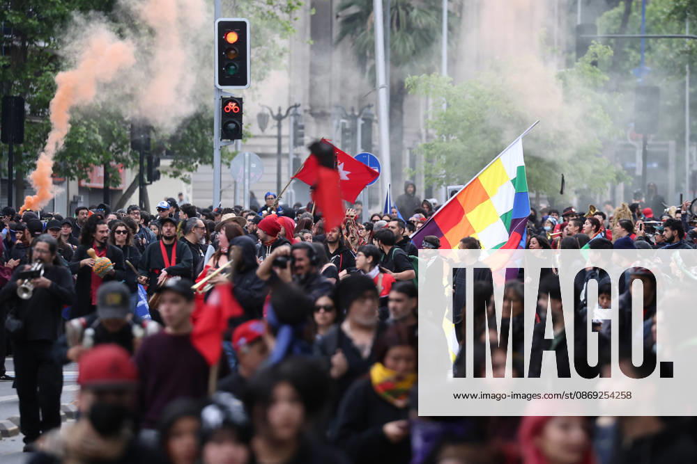The assembly of indigenous organizations calls for a march: Indigenous Peoples in Resistance for Autonomy and Demilitarization Dragomir Yankovic Aton Chile, Santiago, Chile Aton 1199022