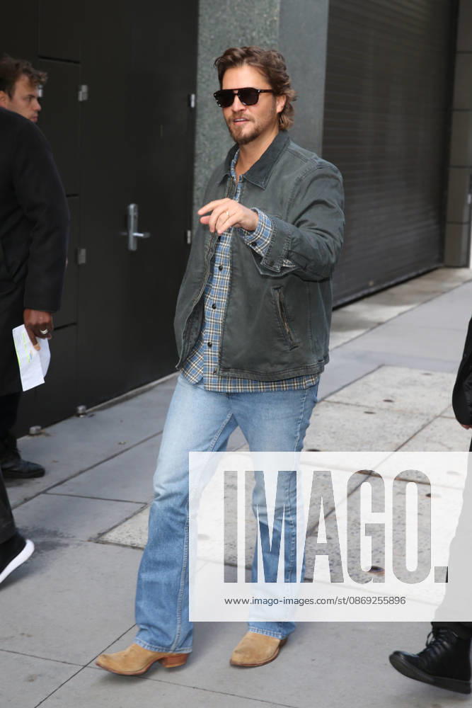 LUKE GRIMES at ABC Studios in New York City for Ã¢â‚¬ËœLive With Kelly and MarkÃ¢ New York USA - ZUMAh16_ 20261012_zaf_h16_074