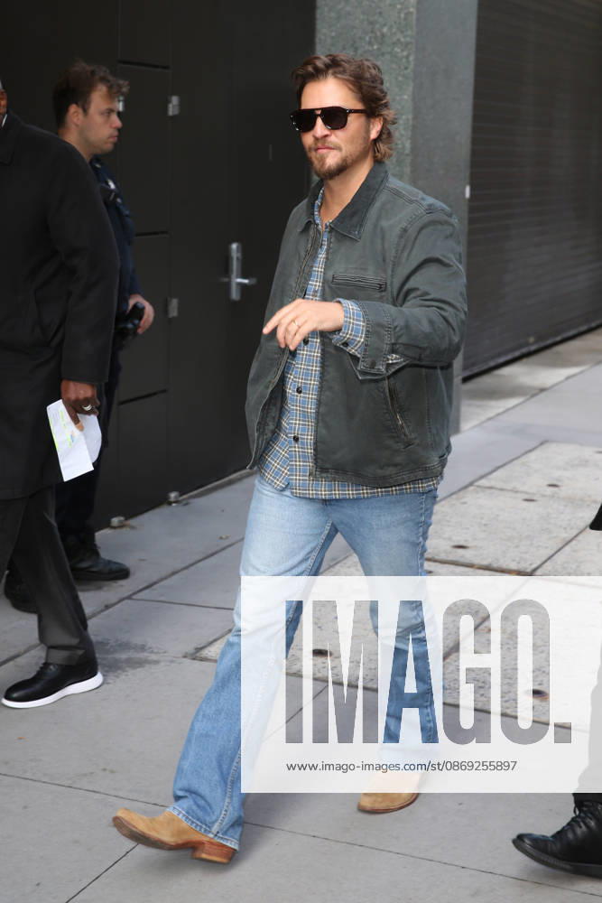 LUKE GRIMES at ABC Studios in New York City for Ã¢â‚¬ËœLive With Kelly and MarkÃ¢ New York USA - ZUMAh16_ 20261012_zaf_h16_075