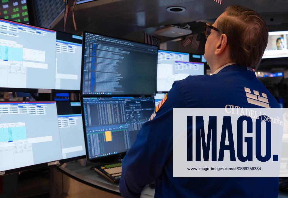A trader works on the trading floor of the New York Stock Exchange (NYSE) in New York, NY on October 12, 2026. New York USA - ZUMAr339 20261012_znp_r339_010