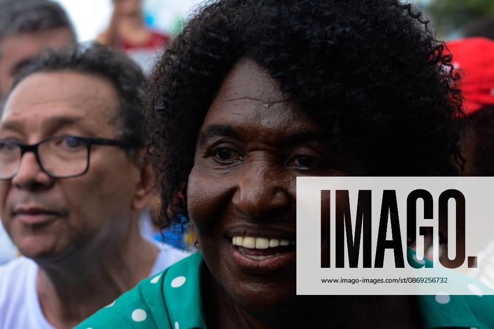 RIO DE JANEIRO, RJ - 12.10.2026: BRASIL PELA DEMOCRACIA RJ - Benedita da Silva at the pro-Lula event held this afternoon (12) during Brasil pela democracia Rj held in Copacabana in Rio de Janeiro, RJ. x3030187x CarlosxSanttos