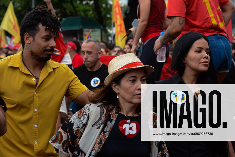 RIO DE JANEIRO, RJ - 12.10.2026: BRASIL PELA DEMOCRACIA RJ - Pro-Lula rally held this afternoon (12) during Brazil for democracy RJ held in Copacabana in Rio de Janeiro, RJ. x3030190x CarlosxSanttos