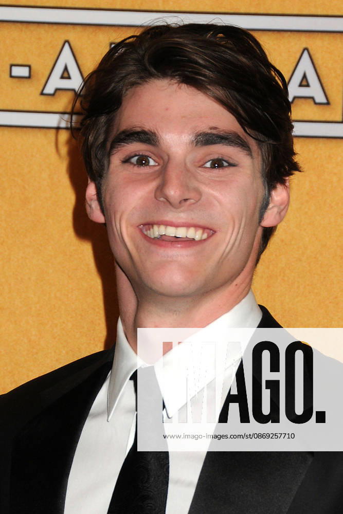 Los Angeles, California - RJ Mitte. 20th Annual Screen Actors Guild Awards - Press Room held at The Shrine Auditorium. USA - ZUMAa123 20261012_zaa_a123_006