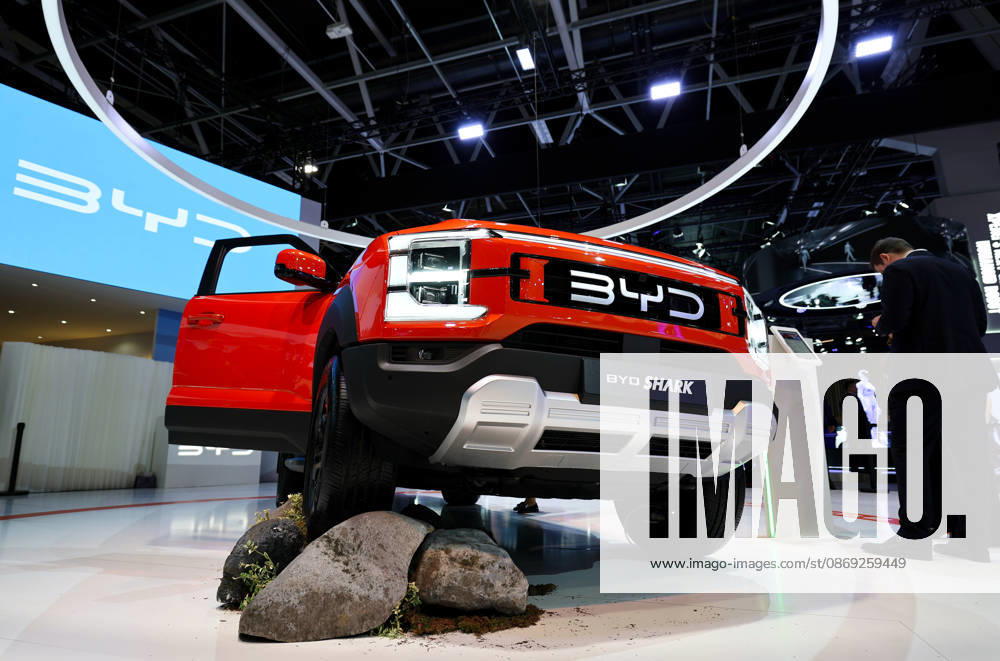 (261012) -- PARIS, Oct. 12, 2026 -- A vehicle on display is seen during the Paris Motor Show in Paris, France, Oct. 12, 2026. The 2026 Paris Motor Show kicked off here on Monday. ) FRANCE-PARIS-MOTOR SHOW 2026 WuxHuiwo