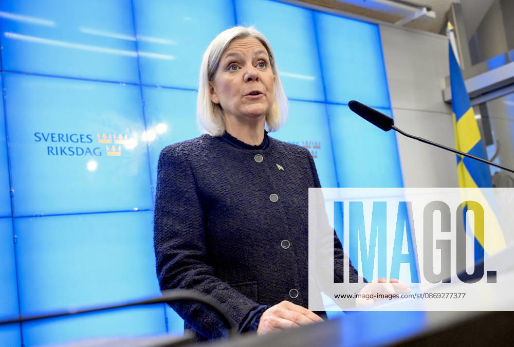STOCKHOLM, SWEDEN 20261013 Social Democratic Party leader Magdalena Andersson holds a press conference after her meeting with the Speaker of the Riksdag regarding her exploratory mandate STOCKHOLM, SWEDEN