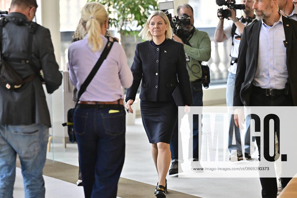 STOCKHOLM, SWEDEN 20261013 Social Democratic Party leader Magdalena Andersson (S) arrives at a press conference following her meeting with the Speaker of the Riksdag regarding her exploratory mandate STOCKHOLM, SWEDEN