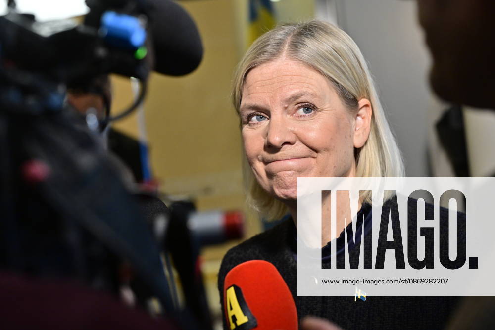 STOCKHOLM, SWEDEN 20261013 Social Democratic Party leader Magdalena Andersson holds a press conference after her meeting with the Speaker of the Riksdag regarding her exploratory mandate STOCKHOLM, SWEDEN
