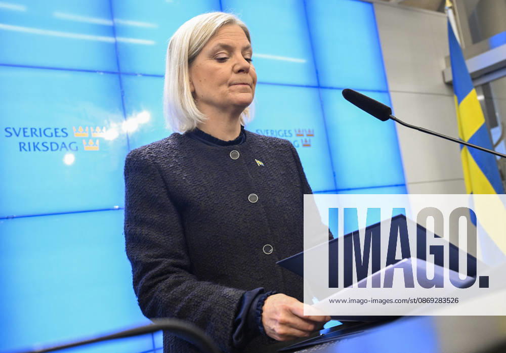 STOCKHOLM, SWEDEN 20261013 Social Democratic Party leader Magdalena Andersson holds a press conference after her meeting with the Speaker of the Riksdag regarding her exploratory mandate STOCKHOLM, SWEDEN