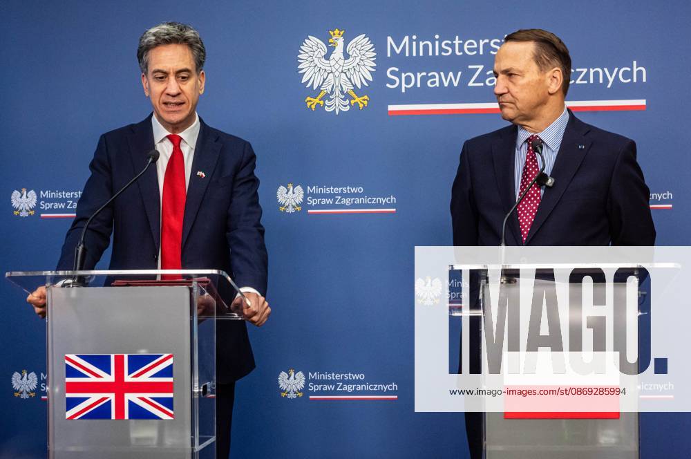 The Foreign Secretary of the United Kingdom, Ed Miliband, and Poland s Minister of Foreign Affairs, Radoslaw Sikorski, seen during the press conference..Foreign Secretary of the United Kingdom of Great Britain and Northern Ireland visits the Ministry of Foreign Affairs in Warsaw, Poland for a meeting with the Republic of Poland s Foreign Minister, Radoslaw Sikorski. During the subsequent press conference, the ministers discussed their countries ongoing cooperation in foreign policy issues, including supporting Ukraine in the war Russia is waging against it. Miliband also spoke of the ties his family has to Poland. Afterwards, the ministers travel to the second day of the Warsaw Security Forum. Wa - ZUMAs197 20261013_aaa_s197_018