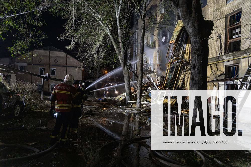KHARKIV, UKRAINE, OCTOBER 12, 2026: A Russian strike destroyed a section of a four-story residential building in the Kholodnohirskyi District of Kharkiv, Ukraine, on the evening of October 12. Authorities said Russian forces used Banderol-type missiles in the attack. Rescuers recovered the bodies of three people, and search operations continued. Kharkiv Ukraine - ZUMAq101 20261013_zna_q101_037