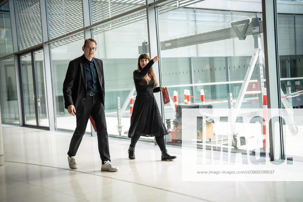 Heidi Reichinnek, chair of the Die Linke parliamentary caucus in the German Bundestag, with her co-chair Sören Pellmann; press statement by the Die Linke parliamentary caucus, German Bundestag, Berlin, Berlin, Germany, Bundestag