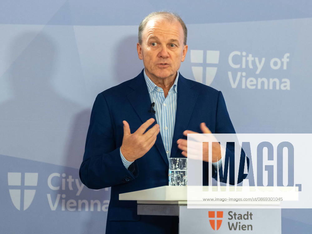 Press conference with Mayor Gerhard Ströck, Chairman of the WE ME Foundation, on October 13, 2026, regarding research and care for ME CFS and post-acute infection syndromes, held at City Hall in Vienna, Vienna, Austria