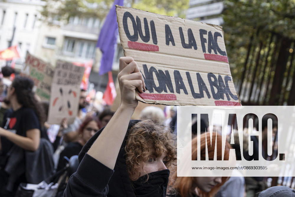 High School Students Protest Education Budget Cuts In Lille - France Protesters seen holding placards as they march through the streets during the demonstration. Thousands of high school students and protesters are marching through the streets to protest against budget cuts affecting high schools and the entire national education system in Lille on 13 October 2026. Photo by Sebastien Courdji ABACAPRESS Lille Hauts-de-France France