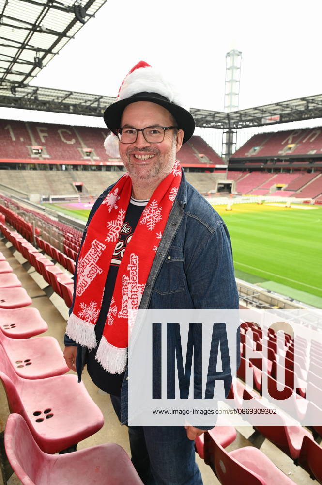 Musician Björn Heuser poses at the press conference for the 10 Big Sing-Along Concert: Loss mer Weihnachtsleeder singe—Let’s Sing Christmas Carols, which will take place this year on December 22 and 23, 2026, at Cologne’s RheinEnergie Stadium and is expected to draw over 90,000 fans