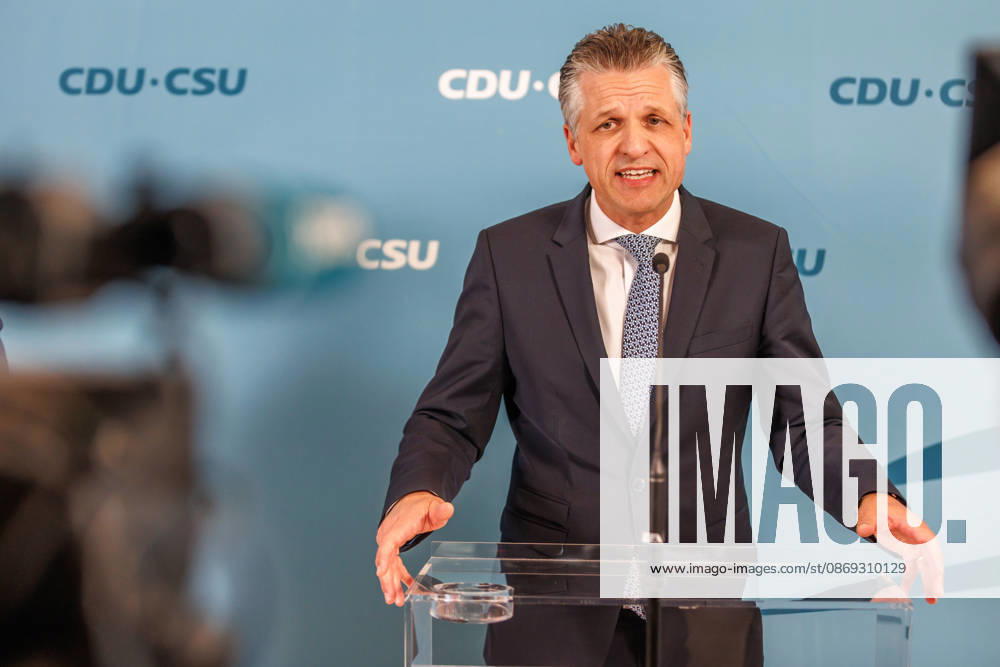 Statement before the CDU CSU parliamentary group meeting by Alexander Hoffmann, Deputy Chair of the CDU CSU parliamentary group in the Bundestag, and Thorsten Frei (CDU), Chair of the parliamentary group, speak during a statement before the parliamentary group meetings on October 13, 2026, in Berlin, Berlin, Berlin, Germany, Reichstag