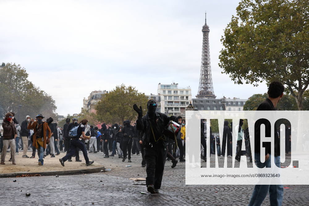 Students Protest in Paris - France - Tear gas and water cannon launched by police during a demonstration of high-school students near the Cathedral of Saint-Louis-des-Invalides in Paris, on October 13, 2026, as part of a nationwide high school mobilisation. France sees nationwide demonstrations on October 13 in support of students protesting poor classroom conditions for weeks, as authorities and participants remain wary of further violence. Photo by Raphael Lafargue ABACAPRESS.COM Paris France