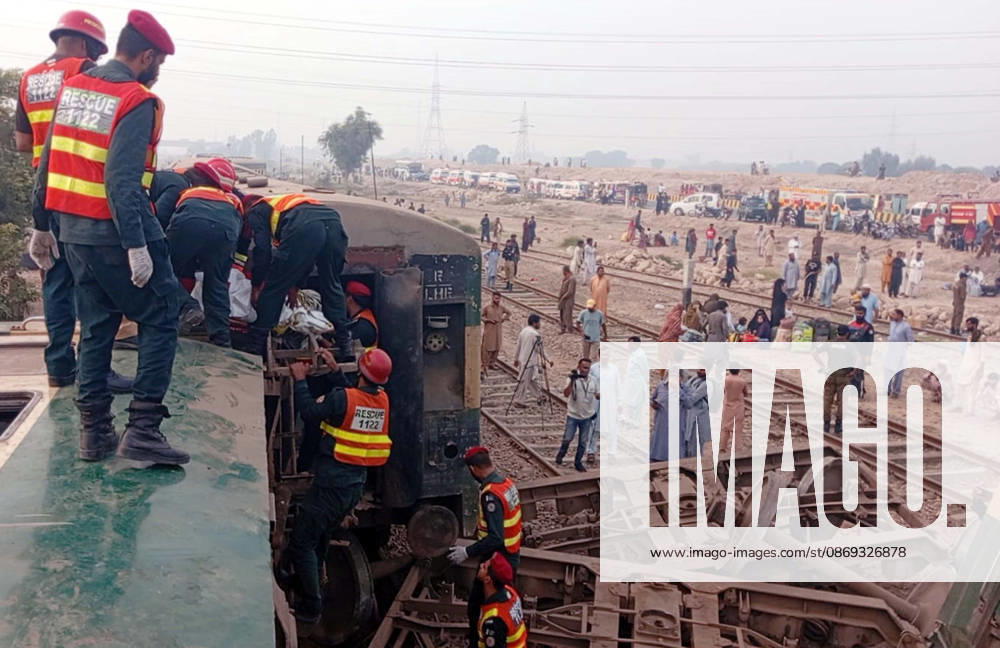 Rescue operation work underway after the Rehman Baba Express train accident travelling from Karachi to Peshawar derailed and got off from railway track, near Sher Shah Railway Station in Multan on Tuesday, October 13, 2026. At least four people were killed and more than 40 were injured when the Peshawar-bound Rehman Baba Express derailed near Sher Shah Railway Station in Multan. According to a list of casualties issued by Pakistan Railways, a total of 41 people were injured, out of whom three were discharged from a hospital, while 38 were referred to Multan’s Nishtar Hospital. The injured included at least 13 minors. (Abdul Sattar PPI Images).
