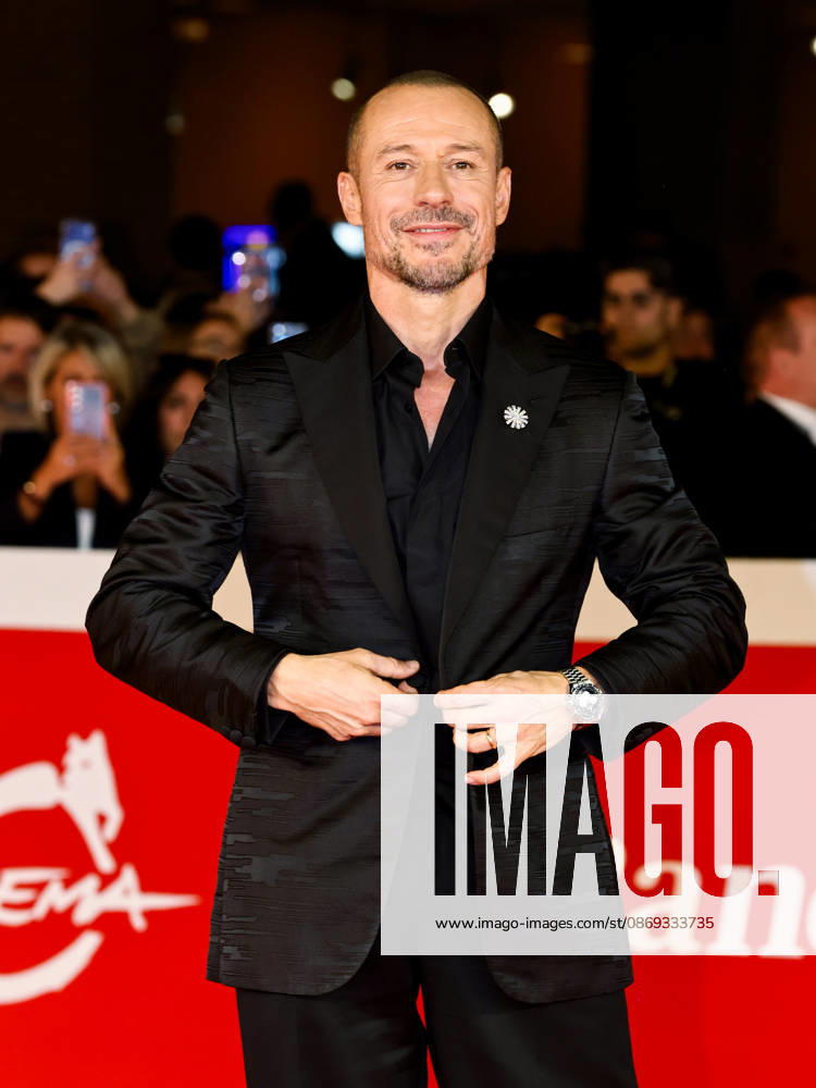 IPA89642272 - Rome, 2026 Film Festival - Evening 1 - Red Carpet at the Opening Ceremony In the photo: Stefano Accorsi