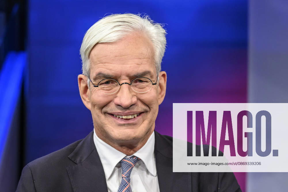 Pictured, from left: Mathias Middelberg, CDU Executive Committee member, GER, Berlin, studio, guest on *Maischberger*, political talk show, TV, program, with host Sandra Maischberger, Das Erste, from Adlershof, Studio 20, October 13, 2026,