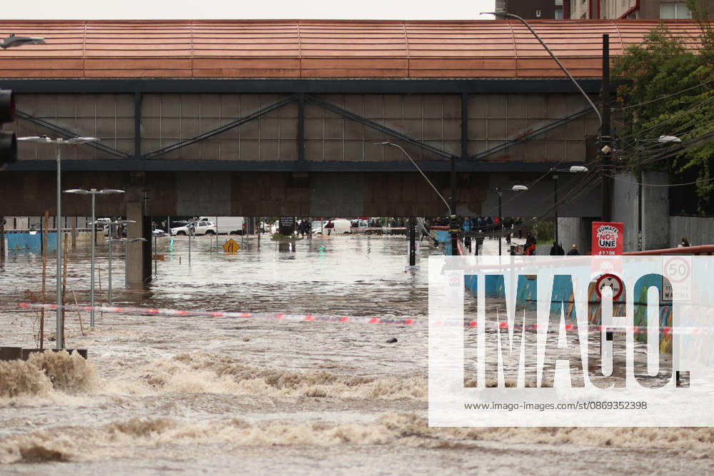 Flooding in the Nuble subway underpass following this afternoon s thunderstorm in the Metropolitan Region Claudio Caceres Aton Chile, Santiago, Chile Aton 1199614