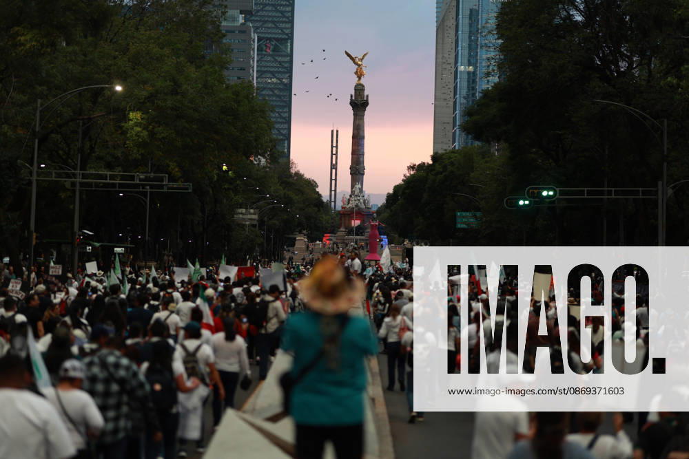 Thousands of healthcare workers hold national protest in Mexico City MEXICO CITY, MEXICO - OCTOBER 13: People take part in a national protest march demanding wage increases for healthcare workers and more medical supplies for Mexico s public health system, in Mexico City, Mexico on October 13, 2026. Thousands of members of the Mexican Social Security Institute (IMSS) marched to demand higher wages, improved working conditions, and action to address nationwide shortages of basic medicines and supplies across public hospitals. Daniel Cardenas Anadolu Mexico City Mexico. Editorial use only. Please get in touch for any other usage.