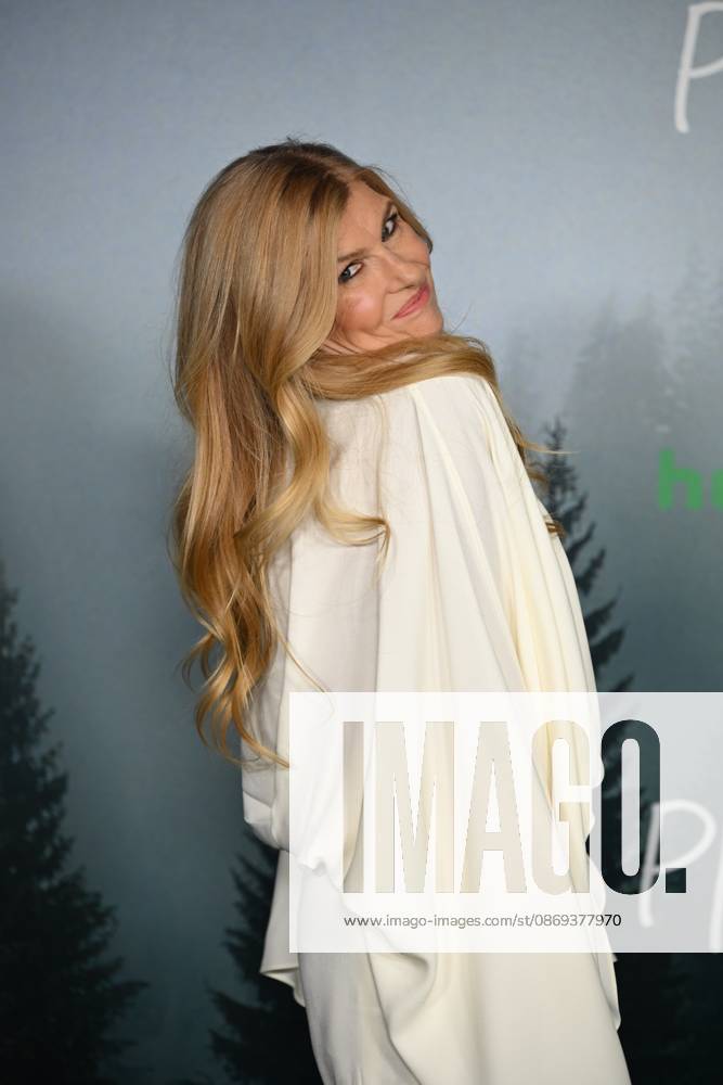 Los Angeles , CA: - OCTOBER 13: Connie Britton attends the Los Angeles premiere of Hulu s Phony at Pacific Design Center on October 13, 2026 Credit: Michael Mattes USA - ZUMAa123 20261013_zaa_a123_116