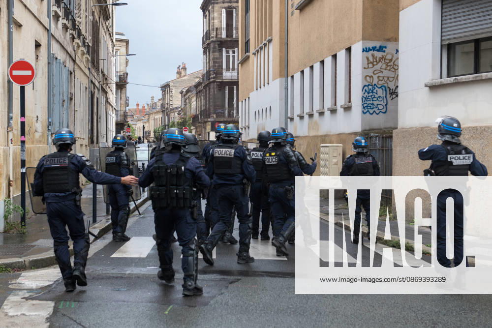 High School Stdent Mobilisation - Bordeaux Police officers in riot gear move along a street in Bordeaux during Act V of the high school student mobilisation, France on October 13, 2026. Photo by Fabrice Sapte ABACAPRESS.COM Bordeaux France