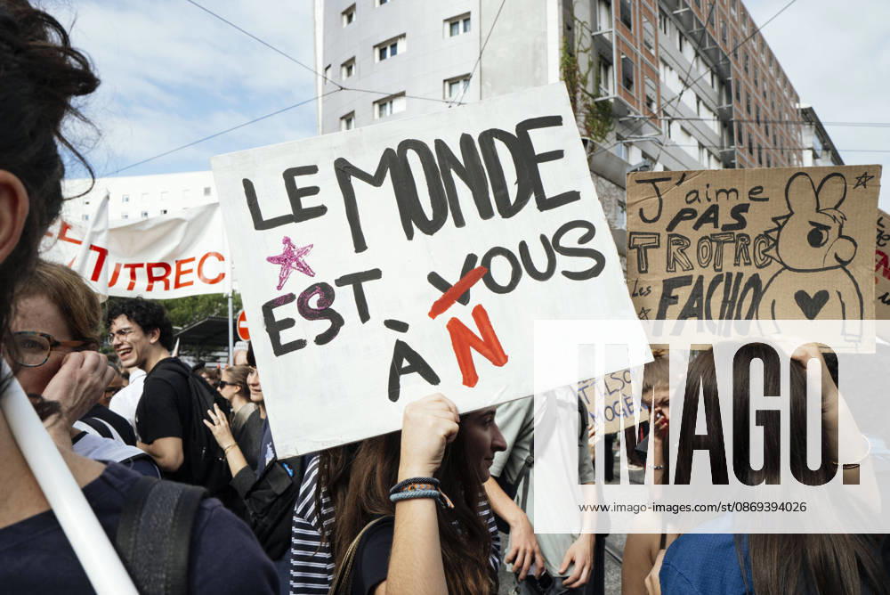 High School Student Mobilisation - Toulouse A placard in the procession -The world belongs to us. Act V of the secondary school and university students protests. Young people and the world of work are continuing their joint mobilisation and demands for adequate resources for education, better study conditions, an end to student precariousness, and access to housing. France, Toulouse, 13 October 2026. Photo by Patricia Huchot-Boissier AbacaPress.com. TOULOUSE OCCITANIE France