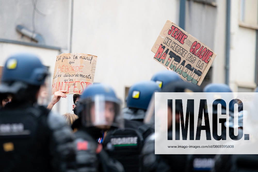 Student Protesters Clash With CRS In Toulouse - France Signs are displayed during a French student protest in Toulouse, France on October 13, 2026. Photo by Nathan Barange ABACAPRESS.COM Toulouse HAUTE-GARONNE France