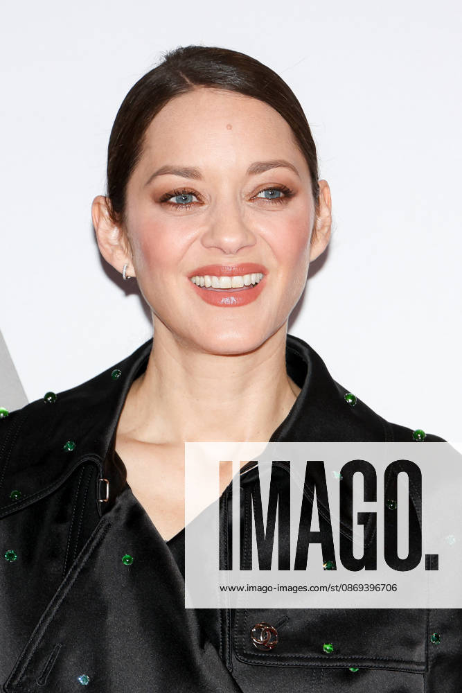 Premiere of the film *Karma* at the Pathé Palace, Marion Cotillard, 460446, October 13, 2026, France