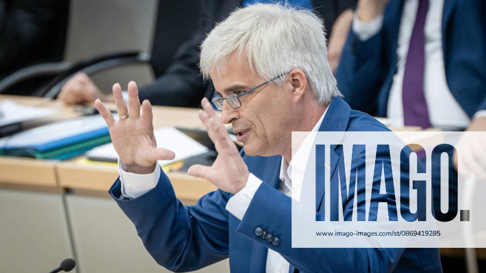 Olaf Meister, Member of the State Parliament for Alliance 90 The Greens, Green Party; State Parliament Session, October 2026, II—Special Session convened at the request of the AfD and BSW on the topic of Bringing Peace to Ukraine, Magdeburg, Saxony-Anhalt, Germany, State Parliament