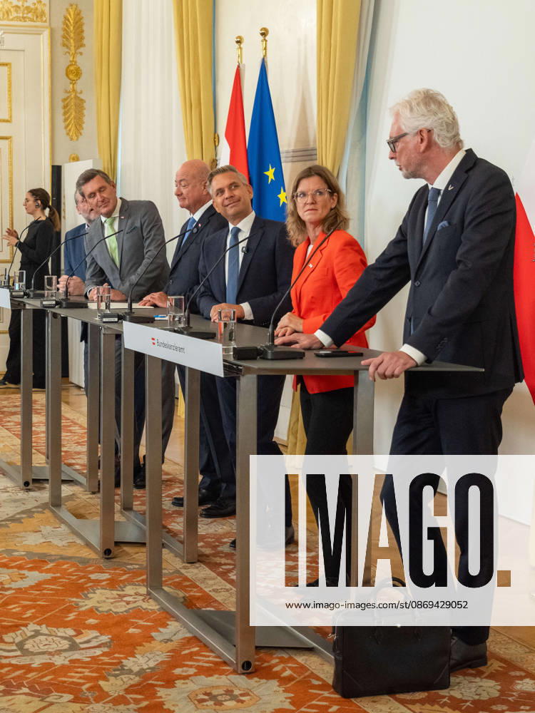 Press Conference on Industrial Strategy: Sepp Schellhorn (NEOS), State Secretary at the Federal Ministry for European and International Affairs; Peter Hanke (S