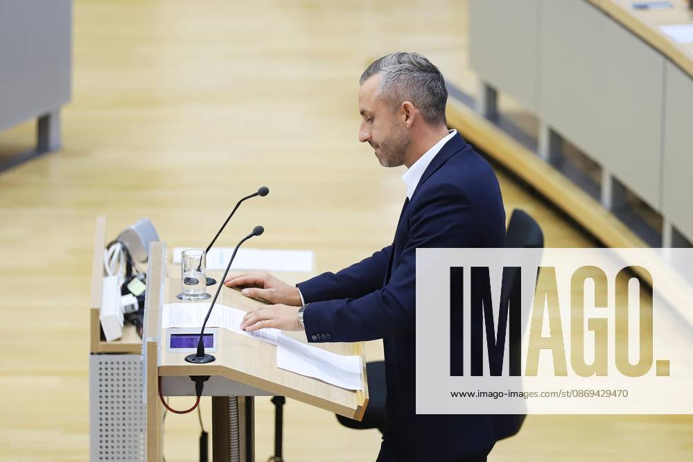 State Parliament Special Session: Ulrich Siegmund (AfD) delivers a speech on the introduction of a joint motion with the BSW to advocate for peace talks in the war in Ukraine