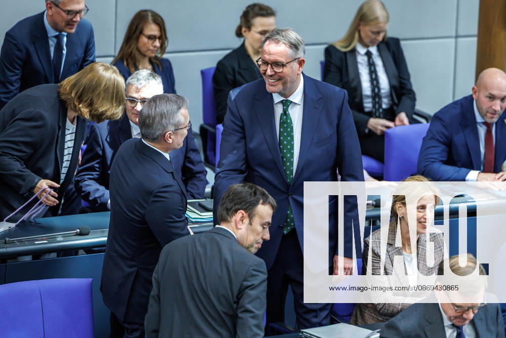 Bundestag: Alexander Schweitzer (SPD), Federal Minister of Labor and Social Affairs, after being sworn in at the German Bundestag on October 14, 2026, in Berlin, Berlin, Berlin, Germany, Bundestag