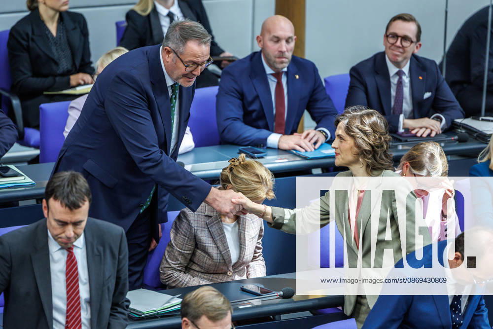 Bundestag: Alexander Schweitzer (SPD), Federal Minister of Labor and Social Affairs, after being sworn in at the German Bundestag on October 14, 2026, in Berlin, Berlin, Berlin, Germany, Bundestag
