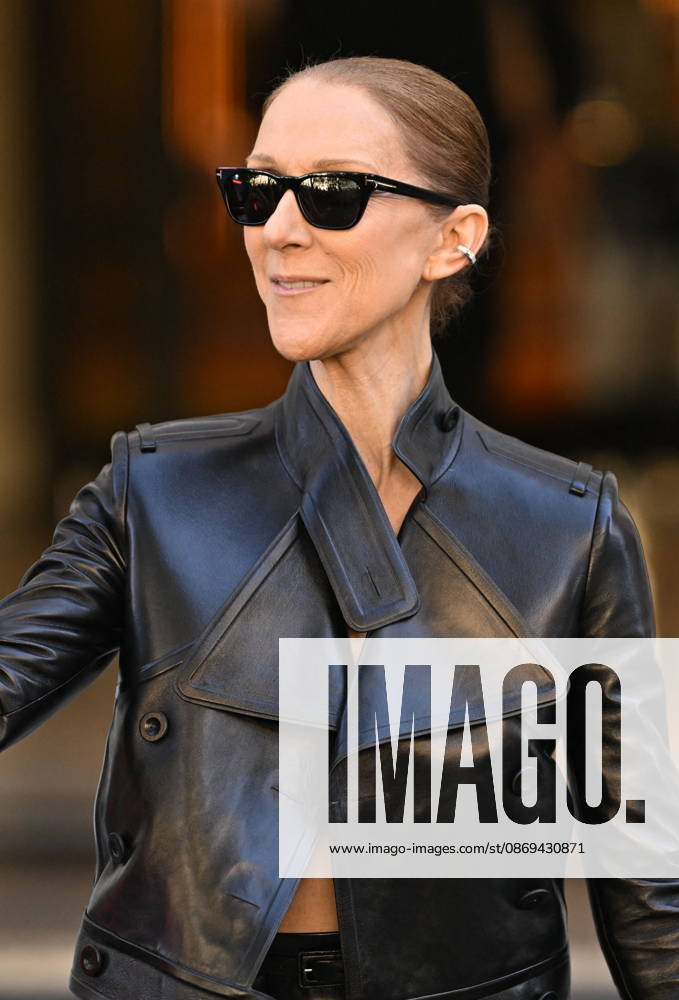 Céline Dion greets her fans as she leaves theRoyal Monceau Hotel in Paris before heading to the La Plénitude Arena in Paris La Défense to continue her concert series on October 14, 2026. Pierre Perusseau, Bestimage. Céline Dion greets fans as she leaves the Royal Monceau Hotel in Paris before heading to the La Plénitude Arena in Paris La Défense to continue her concert series on October 14, 2026, Paris, France