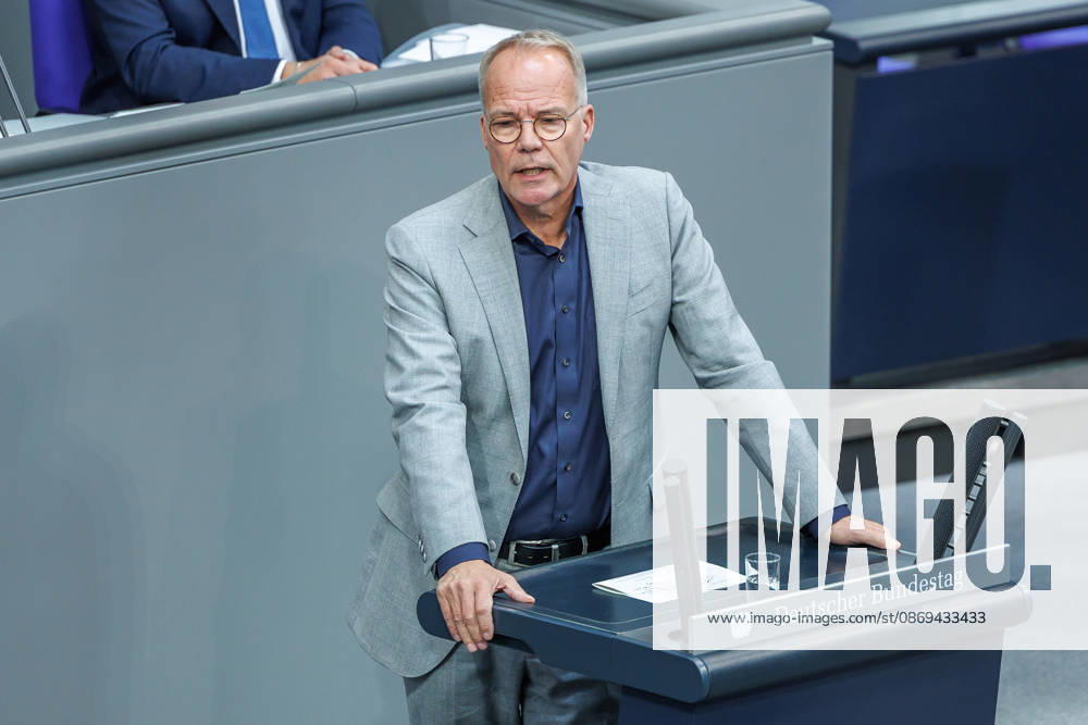Bundestag: Matthias Miersch (SPD) at the German Bundestag on October 14, 2026, in Berlin, Berlin, Berlin, Germany, Bundestag
