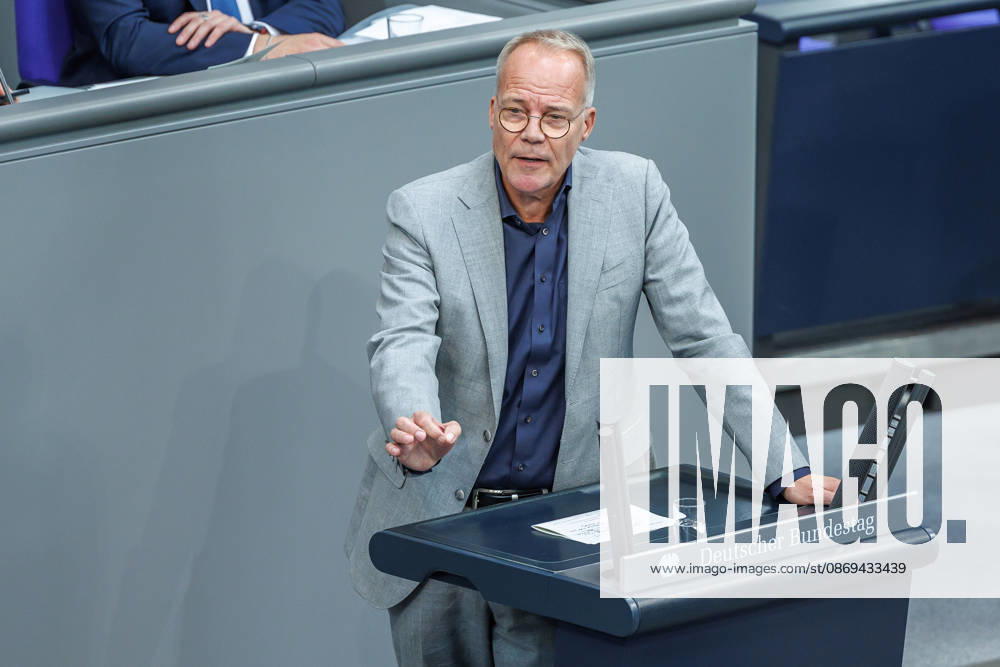 Bundestag: Matthias Miersch (SPD) at the German Bundestag on October 14, 2026, in Berlin, Berlin, Berlin, Germany, Bundestag