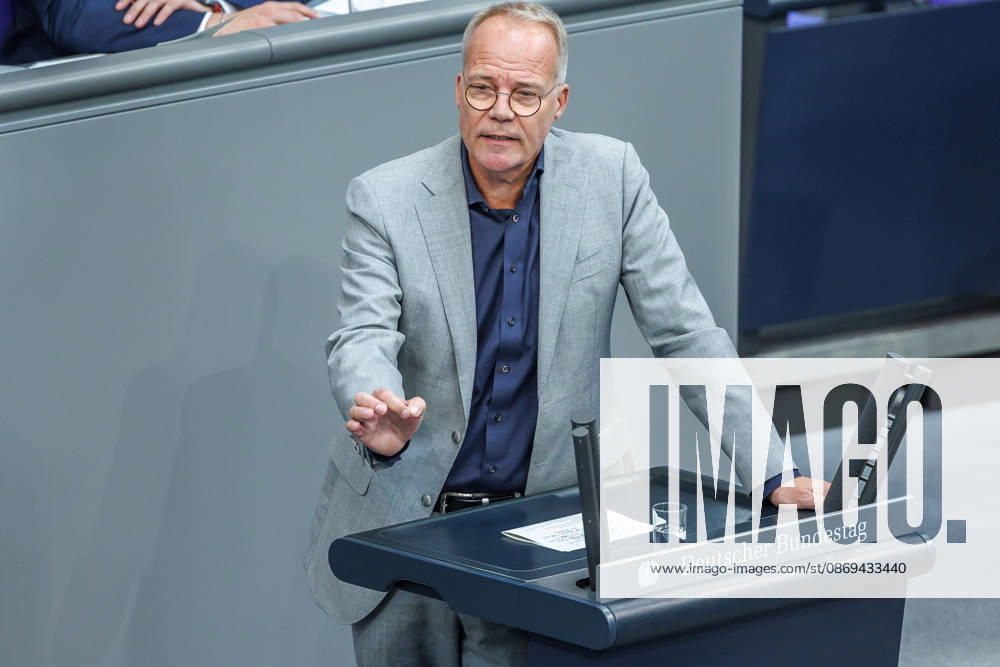 Bundestag: Matthias Miersch (SPD) at the German Bundestag on October 14, 2026, in Berlin, Berlin, Berlin, Germany, Bundestag