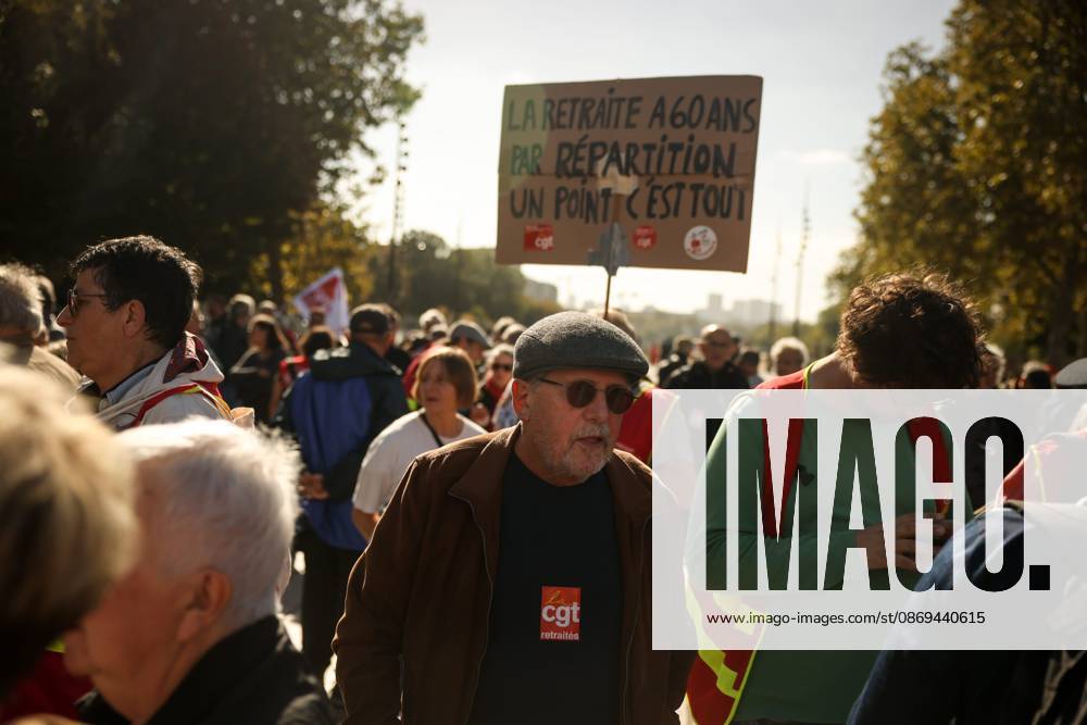 PENSION PROTEST Thomas Padilla MAXPPP Paris FRANCE October 14, 2026 PROTEST IN DEFENSE OF PENSIONS NEAR THE AGIRC ARRCO HEADQUARTERS—a demonstration called by the CGT trade union to demand that supplemental pensions be indexed to inflation following the 2026 freeze, between Place de la Bastille and the headquarters of the Agirc Arrco pension scheme, in Paris, on October 14, 2026, Paris, FRANCE