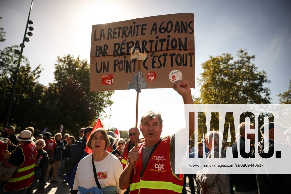 PENSION PROTEST Thomas Padilla MAXPPP Paris FRANCE October 14, 2026 PROTEST IN DEFENSE OF PENSIONS NEAR THE AGIRC ARRCO HEADQUARTERS—a demonstration called by the CGT trade union to demand that supplemental pensions be indexed to inflation following the 2026 freeze, between Place de la Bastille and the headquarters of the Agirc Arrco pension scheme, in Paris, on October 14, 2026, Paris, FRANCE