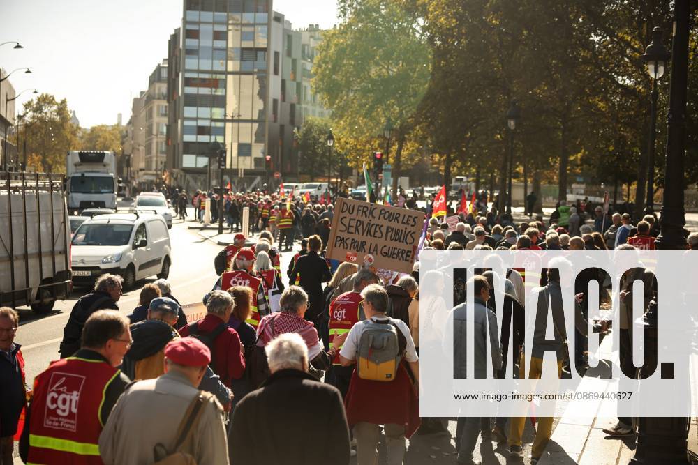 PENSION PROTEST Thomas Padilla MAXPPP Paris FRANCE October 14, 2026 PROTEST IN DEFENSE OF PENSIONS NEAR THE AGIRC ARRCO HEADQUARTERS—a demonstration called by the CGT trade union to demand that supplemental pensions be indexed to inflation following the 2026 freeze, between Place de la Bastille and the headquarters of the Agirc Arrco pension scheme, in Paris, on October 14, 2026, Paris, FRANCE