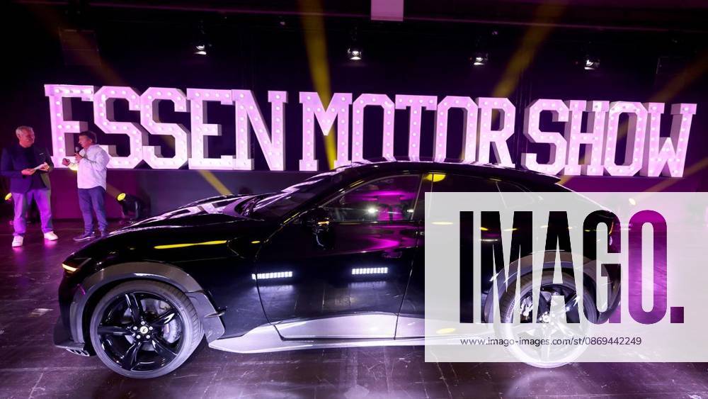 Carwalk at the Essen Motor Show: Extensive photo gallery of spectacular cars ** FOR ** **Ferrari Purosangue at the Essen Motor Show on October 14, 2026, at Messe Essen in Essen-Rüttenscheid, Germany, North Rhine-Westphalia, Essen. Copyright ChristofxKöpsel